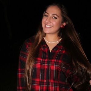 Meet your Posher, Julia